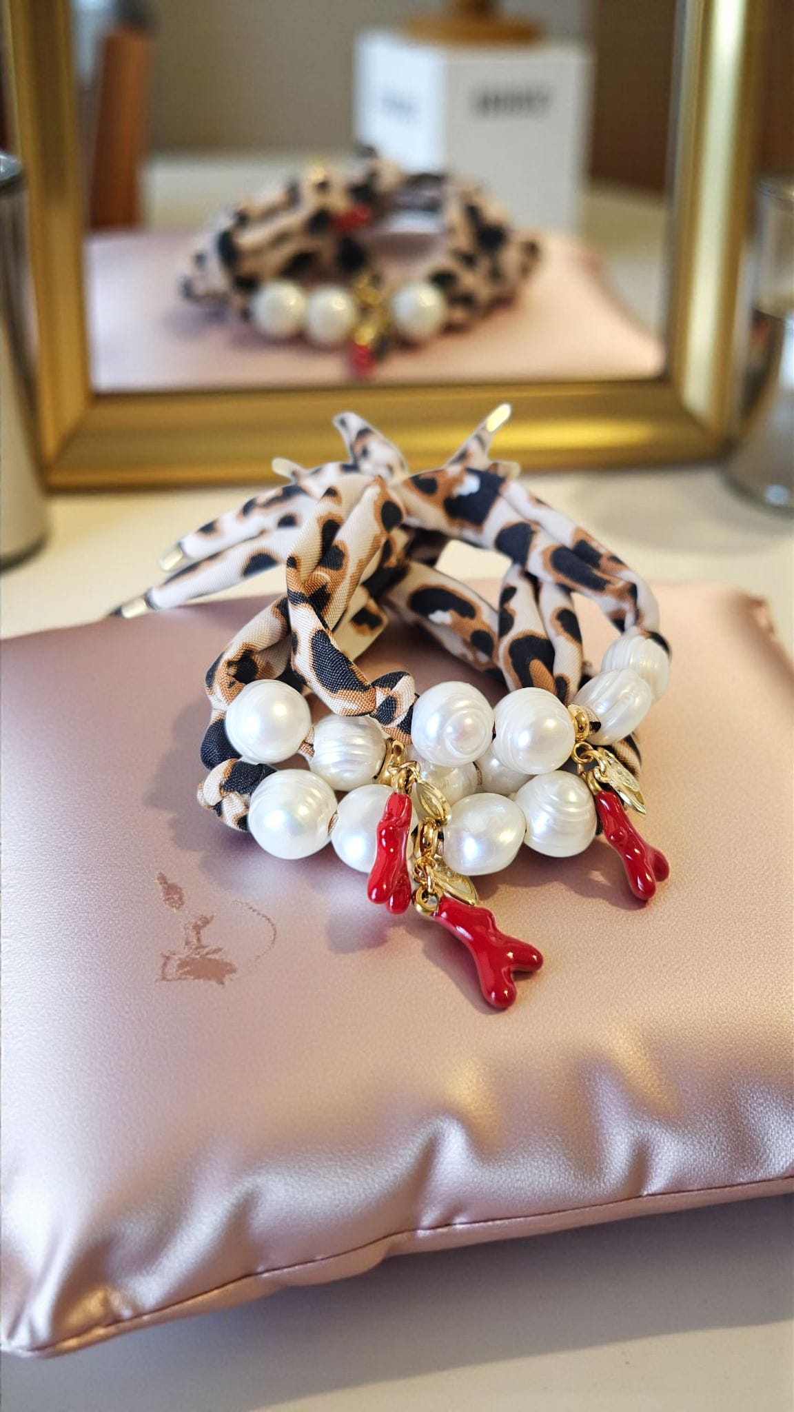 Pulsera de inspiración en animal print - Imagen 2