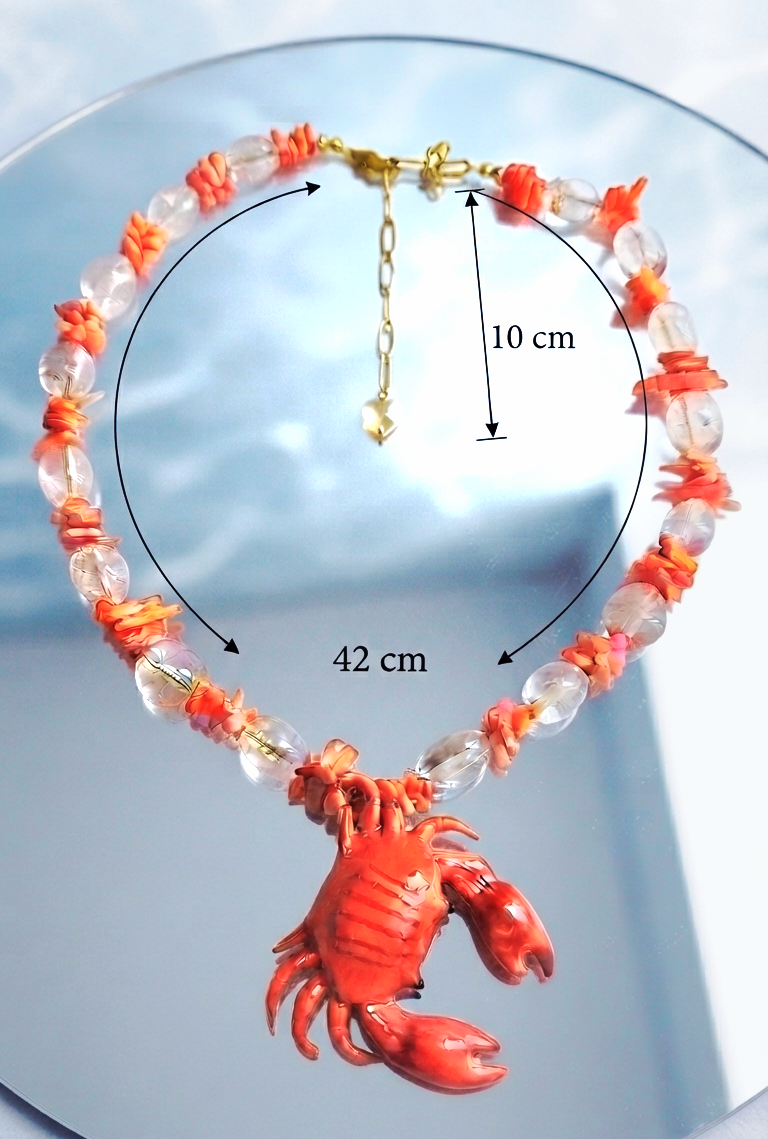 Collar “Crab Coral” con Cangrejo Esmaltado, Cuarzo y Coral - Imagen 3